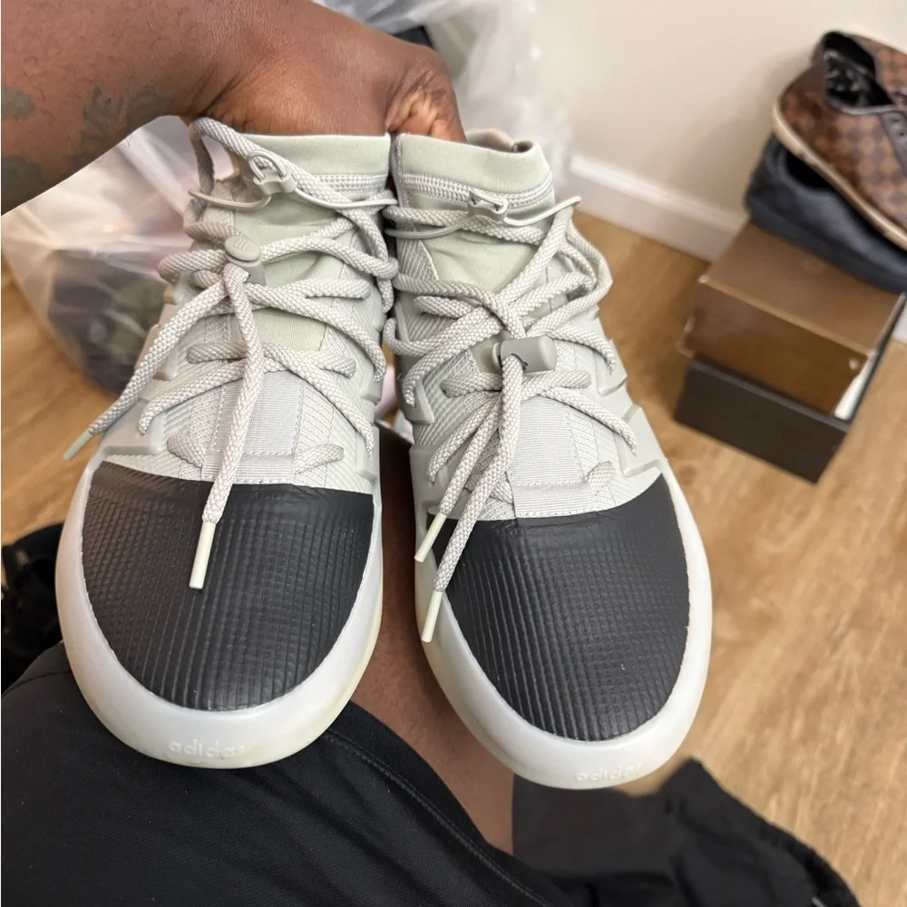 Adidas Fear of God - Picture 3 of 5